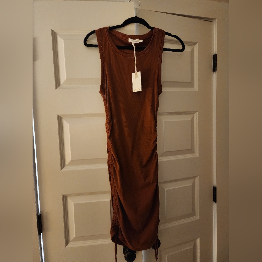 Good American Brown Scoop Neck Bodycon Maxi Dress